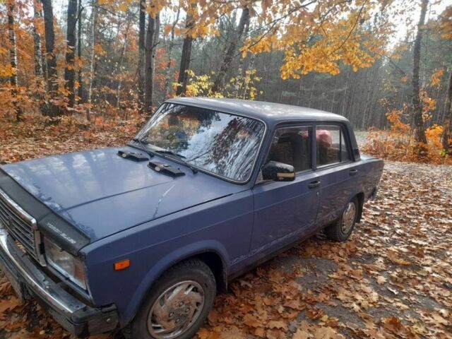 Синий ВАЗ 2107, объемом двигателя 1.6 л и пробегом 33 тыс. км за 1000 $, фото 3 на Automoto.ua