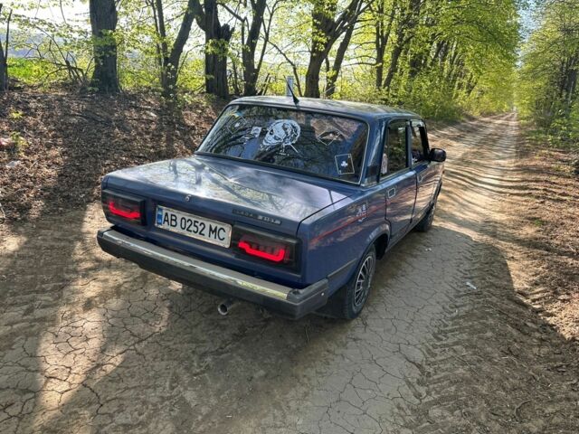 Синій ВАЗ 2107, об'ємом двигуна 1.5 л та пробігом 28 тис. км за 1359 $, фото 2 на Automoto.ua