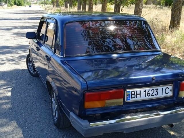 Синий ВАЗ 2107, объемом двигателя 1.5 л и пробегом 84 тыс. км за 1300 $, фото 3 на Automoto.ua