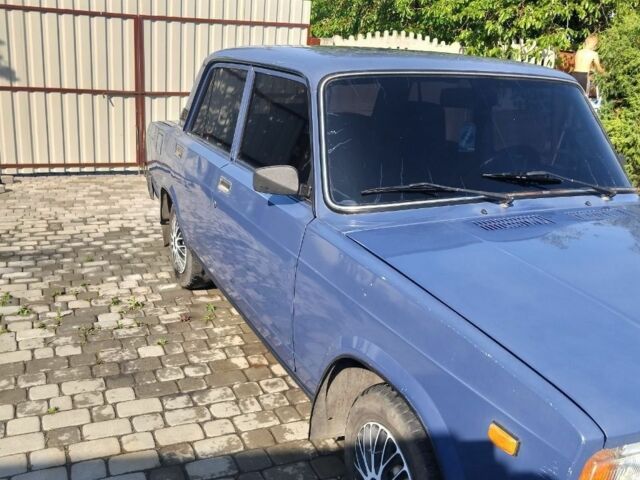 Синий ВАЗ 2107, объемом двигателя 2 л и пробегом 60 тыс. км за 1608 $, фото 2 на Automoto.ua