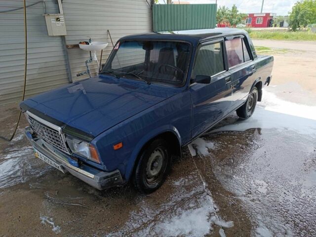 Синий ВАЗ 2107, объемом двигателя 1.5 л и пробегом 120 тыс. км за 750 $, фото 10 на Automoto.ua
