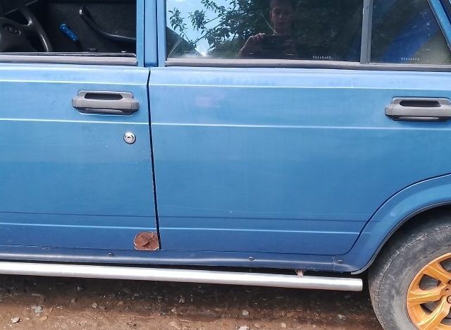 Синий ВАЗ 2107, объемом двигателя 1.5 л и пробегом 2 тыс. км за 1400 $, фото 3 на Automoto.ua