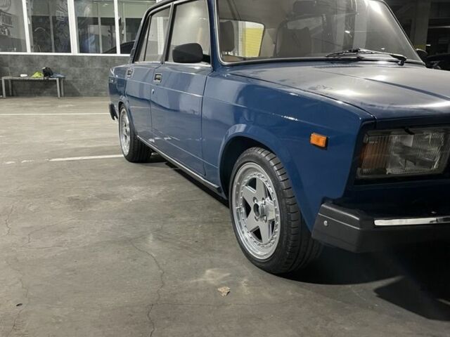 Синий ВАЗ 2107, объемом двигателя 1.6 л и пробегом 180 тыс. км за 2000 $, фото 4 на Automoto.ua