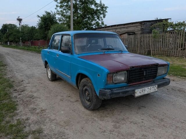 Синий ВАЗ 2107, объемом двигателя 0 л и пробегом 95 тыс. км за 156 $, фото 2 на Automoto.ua