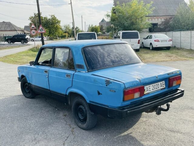 Синий ВАЗ 2107, объемом двигателя 1.5 л и пробегом 200 тыс. км за 413 $, фото 4 на Automoto.ua
