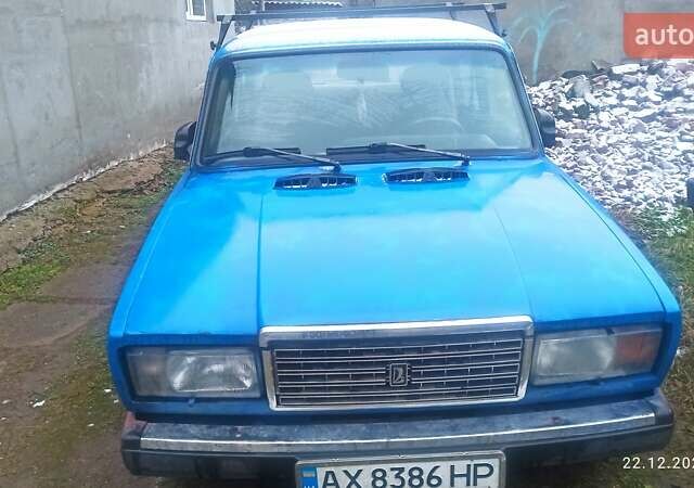 Синий ВАЗ 2107, объемом двигателя 1.5 л и пробегом 190 тыс. км за 500 $, фото 6 на Automoto.ua