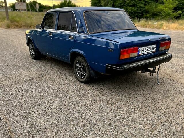 Синий ВАЗ 2107, объемом двигателя 1.5 л и пробегом 150 тыс. км за 1200 $, фото 2 на Automoto.ua