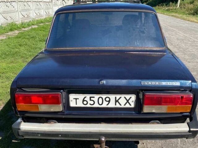 Синий ВАЗ 2107, объемом двигателя 1 л и пробегом 250 тыс. км за 400 $, фото 1 на Automoto.ua