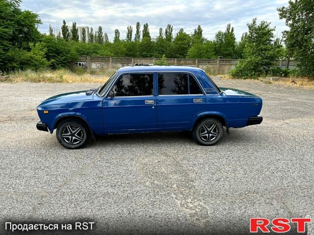 Синий ВАЗ 2107, объемом двигателя 1.5 л и пробегом 150 тыс. км за 1200 $, фото 1 на Automoto.ua