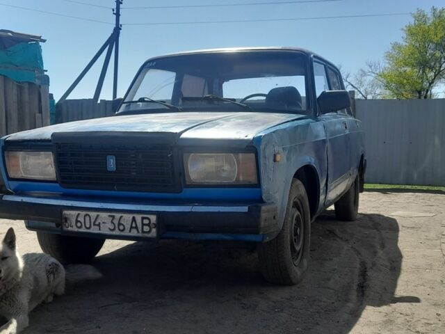 Синий ВАЗ 2107, объемом двигателя 1.5 л и пробегом 777 тыс. км за 357 $, фото 5 на Automoto.ua