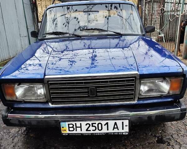 Синій ВАЗ 2107, об'ємом двигуна 1.45 л та пробігом 190 тис. км за 950 $, фото 4 на Automoto.ua