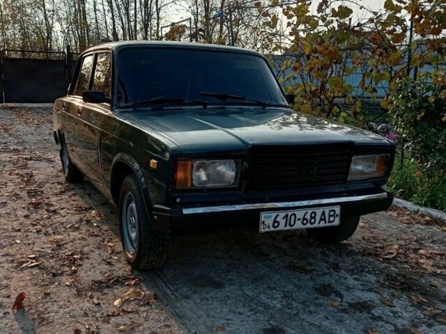 Синий ВАЗ 2107, объемом двигателя 1.5 л и пробегом 100 тыс. км за 953 $, фото 4 на Automoto.ua