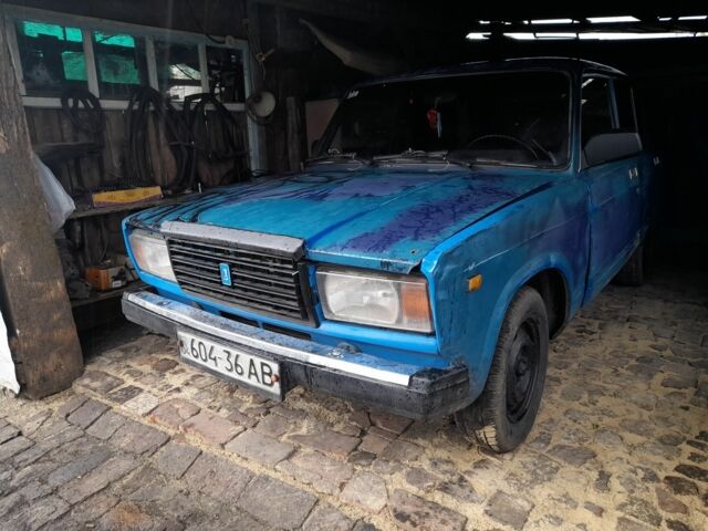Синий ВАЗ 2107, объемом двигателя 1.5 л и пробегом 777 тыс. км за 357 $, фото 2 на Automoto.ua