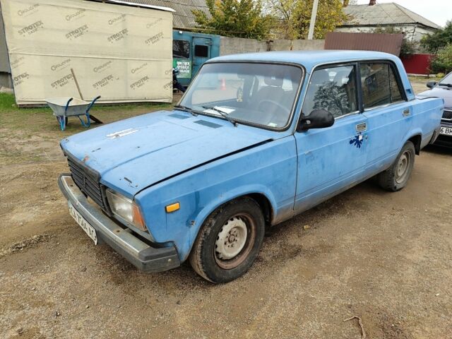 Синий ВАЗ 2107, объемом двигателя 0 л и пробегом 200 тыс. км за 359 $, фото 7 на Automoto.ua