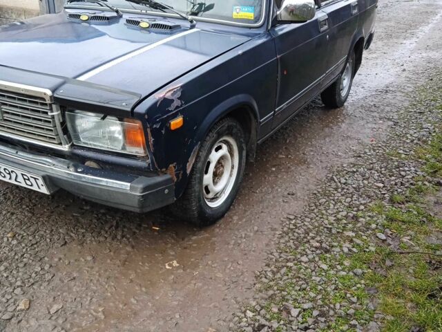 Синий ВАЗ 2107, объемом двигателя 1.5 л и пробегом 210 тыс. км за 500 $, фото 2 на Automoto.ua