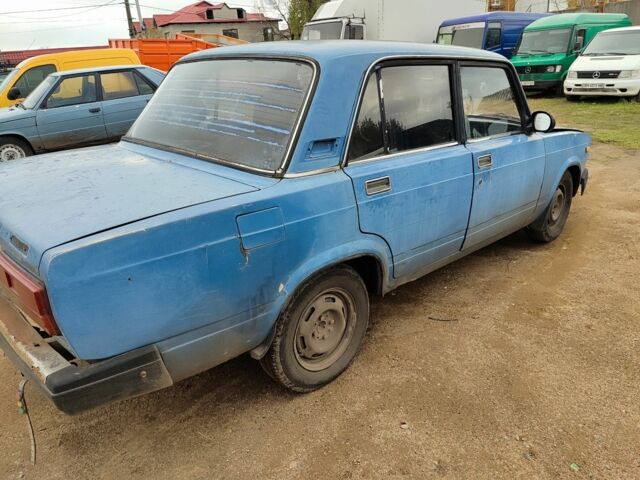 Синий ВАЗ 2107, объемом двигателя 0 л и пробегом 200 тыс. км за 359 $, фото 3 на Automoto.ua