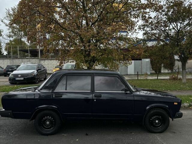 Синий ВАЗ 2107, объемом двигателя 1.5 л и пробегом 10 тыс. км за 1350 $, фото 4 на Automoto.ua