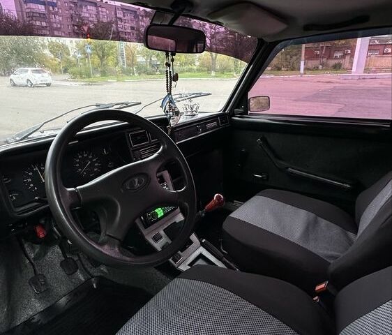 Синий ВАЗ 2107, объемом двигателя 1.5 л и пробегом 10 тыс. км за 1350 $, фото 14 на Automoto.ua