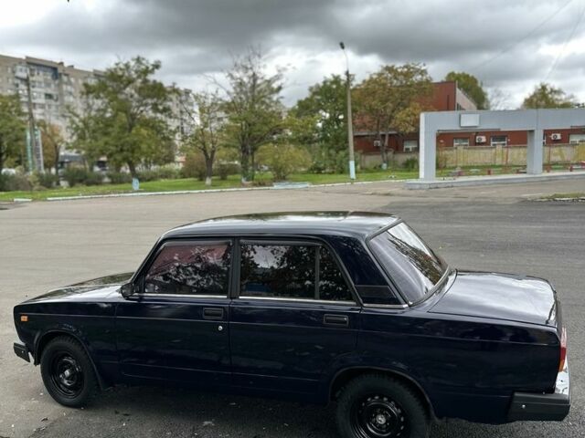 Синий ВАЗ 2107, объемом двигателя 1.5 л и пробегом 10 тыс. км за 1350 $, фото 1 на Automoto.ua