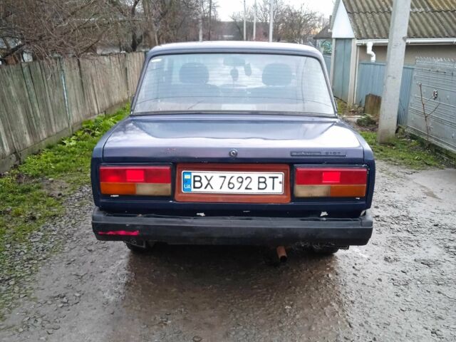 Синий ВАЗ 2107, объемом двигателя 1.5 л и пробегом 210 тыс. км за 500 $, фото 3 на Automoto.ua