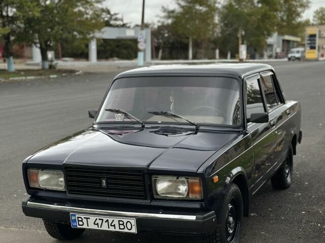 Синий ВАЗ 2107, объемом двигателя 1.5 л и пробегом 10 тыс. км за 1350 $, фото 7 на Automoto.ua