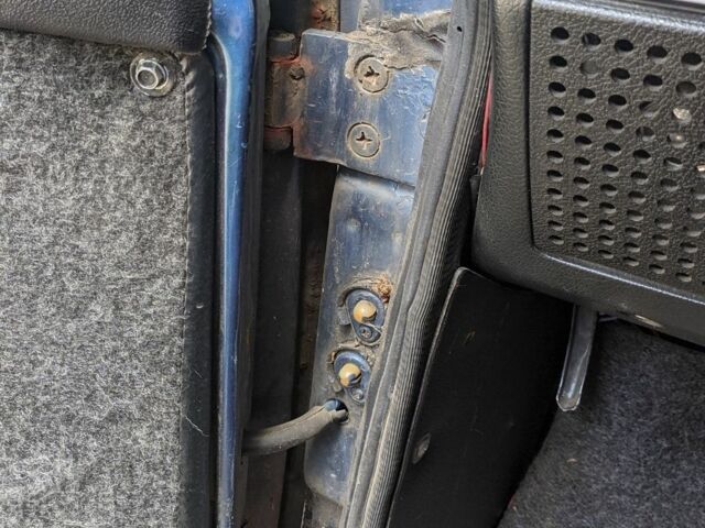 Синий ВАЗ 2107, объемом двигателя 1.5 л и пробегом 320 тыс. км за 1000 $, фото 20 на Automoto.ua