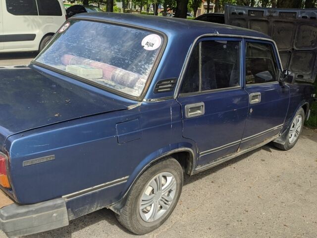 Синий ВАЗ 2107, объемом двигателя 1.5 л и пробегом 320 тыс. км за 1000 $, фото 11 на Automoto.ua