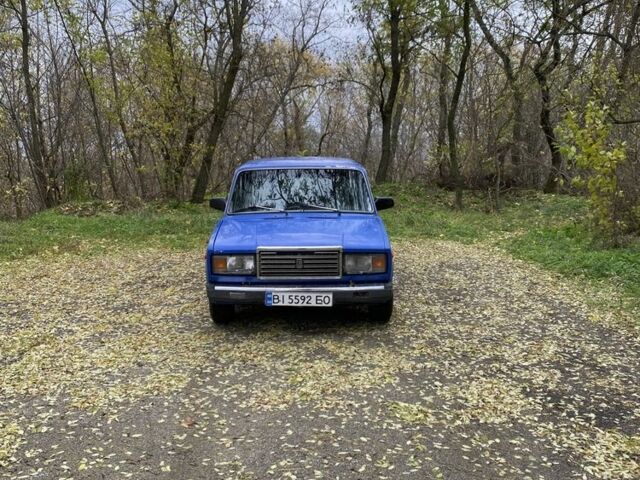 Синий ВАЗ 2107, объемом двигателя 1.3 л и пробегом 200 тыс. км за 642 $, фото 2 на Automoto.ua