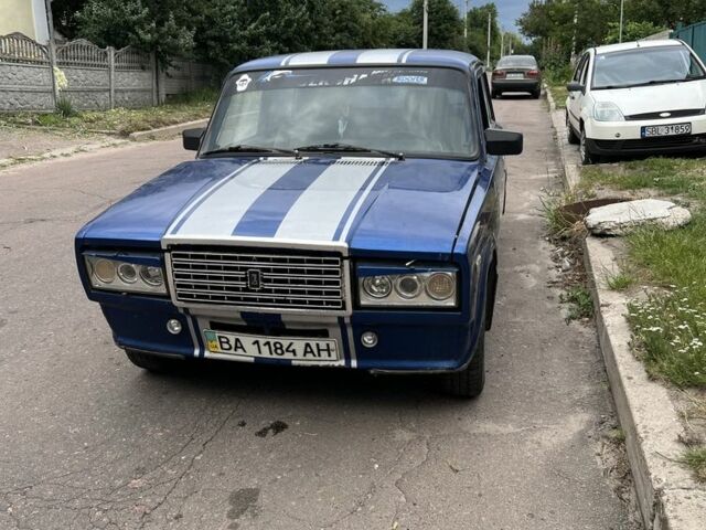 Синий ВАЗ 2107, объемом двигателя 1.3 л и пробегом 200 тыс. км за 408 $, фото 1 на Automoto.ua