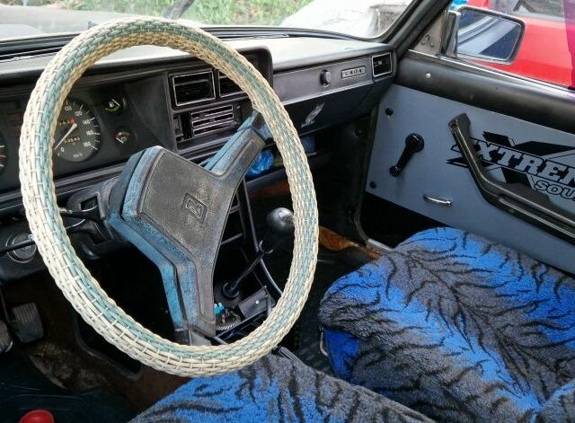 Синий ВАЗ 2107, объемом двигателя 1.5 л и пробегом 200 тыс. км за 600 $, фото 4 на Automoto.ua