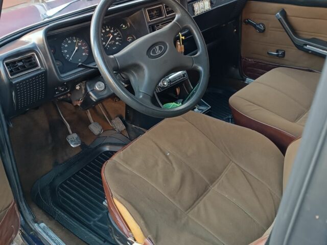 Синий ВАЗ 2107, объемом двигателя 1.5 л и пробегом 94 тыс. км за 700 $, фото 5 на Automoto.ua