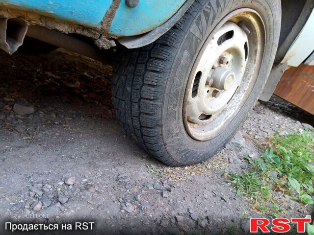 Синий ВАЗ 2107, объемом двигателя 1.3 л и пробегом 0 тыс. км за 600 $, фото 4 на Automoto.ua