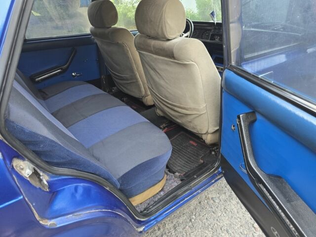 Синий ВАЗ 2107, объемом двигателя 1.5 л и пробегом 99 тыс. км за 721 $, фото 12 на Automoto.ua