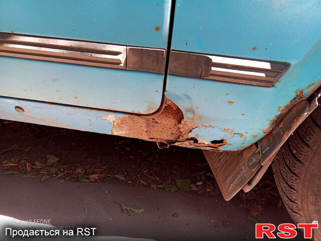 Синий ВАЗ 2107, объемом двигателя 1.3 л и пробегом 0 тыс. км за 600 $, фото 2 на Automoto.ua