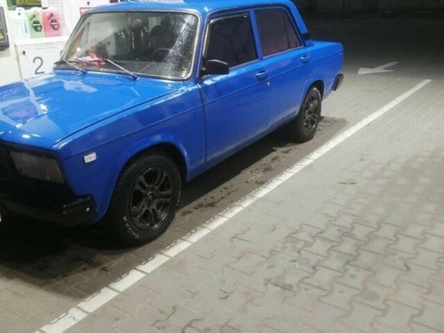 Синий ВАЗ 2107, объемом двигателя 1.5 л и пробегом 150 тыс. км за 850 $, фото 1 на Automoto.ua