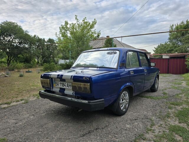 Синий ВАЗ 2107, объемом двигателя 1.5 л и пробегом 99 тыс. км за 721 $, фото 5 на Automoto.ua