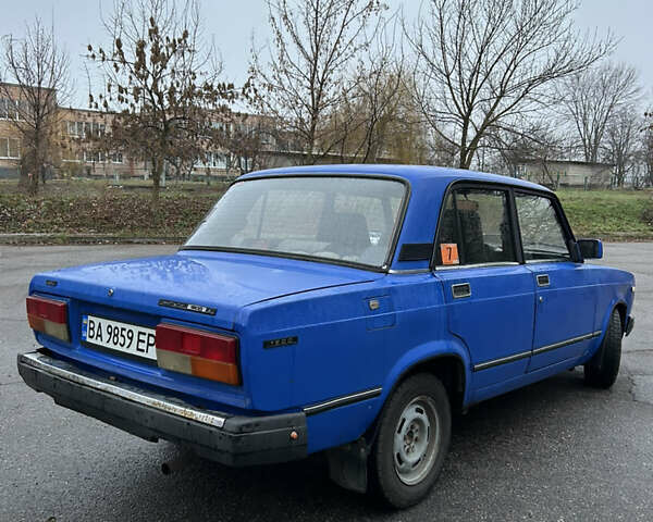 Синий ВАЗ 2107, объемом двигателя 1.45 л и пробегом 38 тыс. км за 1000 $, фото 2 на Automoto.ua