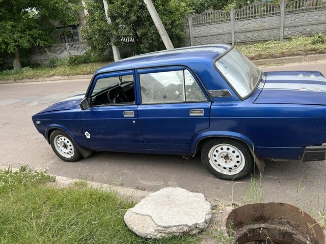 Синий ВАЗ 2107, объемом двигателя 1.3 л и пробегом 200 тыс. км за 408 $, фото 3 на Automoto.ua