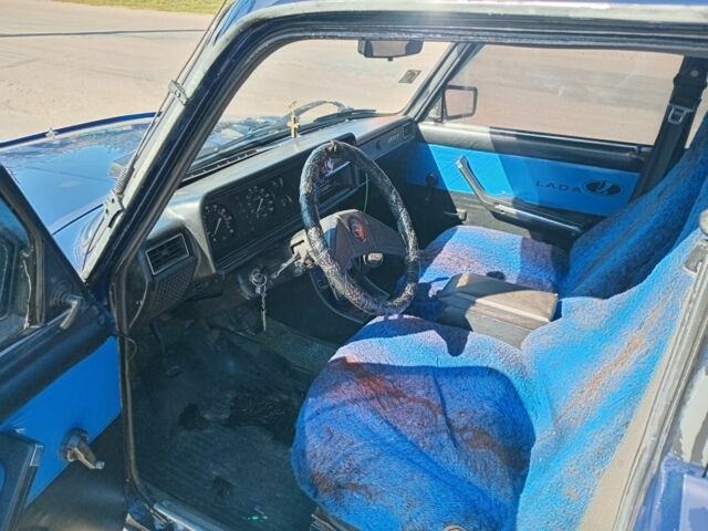 Синий ВАЗ 2107, объемом двигателя 1.5 л и пробегом 130 тыс. км за 500 $, фото 6 на Automoto.ua