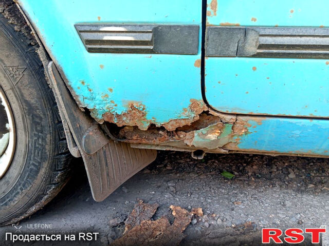 Синий ВАЗ 2107, объемом двигателя 1.3 л и пробегом 0 тыс. км за 600 $, фото 3 на Automoto.ua