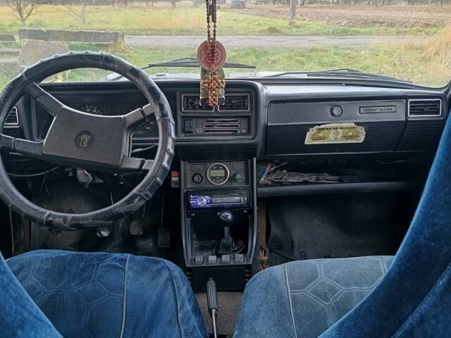 Синій ВАЗ 2107, об'ємом двигуна 1.3 л та пробігом 200 тис. км за 900 $, фото 6 на Automoto.ua