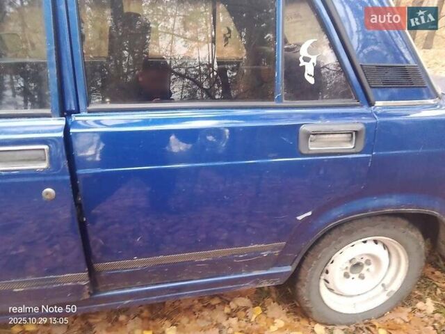 Синий ВАЗ 2107, объемом двигателя 1.3 л и пробегом 303 тыс. км за 595 $, фото 2 на Automoto.ua