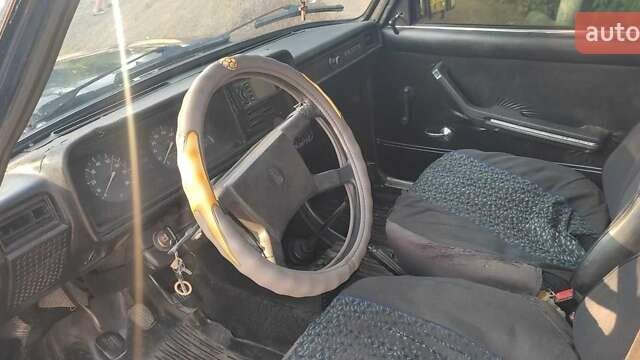 Синій ВАЗ 2107, об'ємом двигуна 1.5 л та пробігом 1000 тис. км за 594 $, фото 5 на Automoto.ua