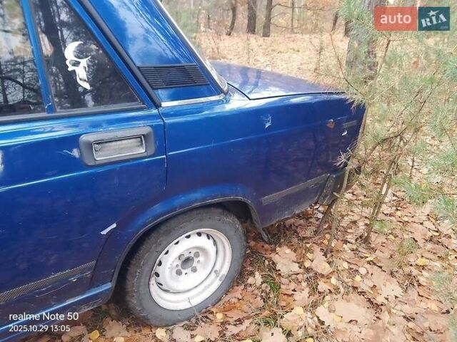 Синий ВАЗ 2107, объемом двигателя 1.3 л и пробегом 303 тыс. км за 595 $, фото 3 на Automoto.ua