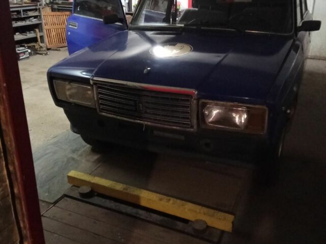 Синий ВАЗ 2107, объемом двигателя 0 л и пробегом 1000 тыс. км за 700 $, фото 2 на Automoto.ua