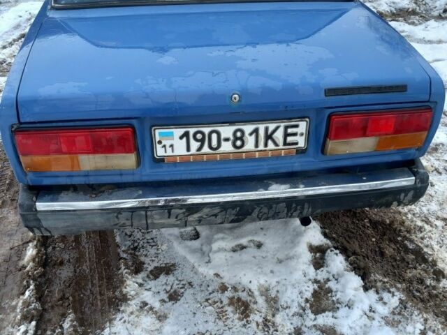 Синий ВАЗ 2107, объемом двигателя 1 л и пробегом 1000 тыс. км за 800 $, фото 3 на Automoto.ua