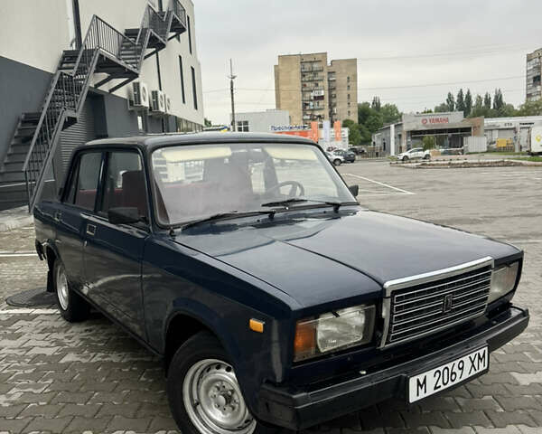 ВАЗ 2107 1988 в Хмельницком на Automoto.ua Синий ВАЗ 2107, объемом двигателя 1.5 л и пробегом 126 тыс. км за 1000 $, фото 4 на Automoto.ua