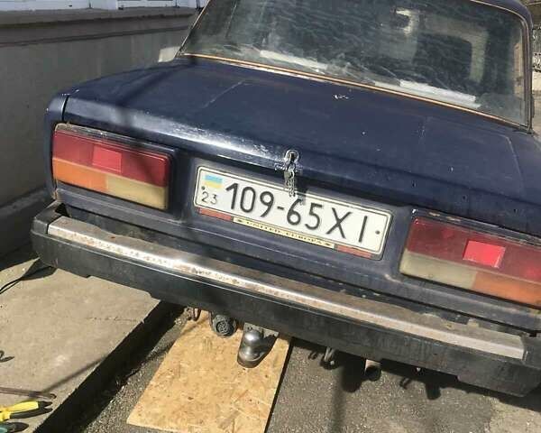 Синий ВАЗ 2107, объемом двигателя 1.5 л и пробегом 111 тыс. км за 450 $, фото 4 на Automoto.ua