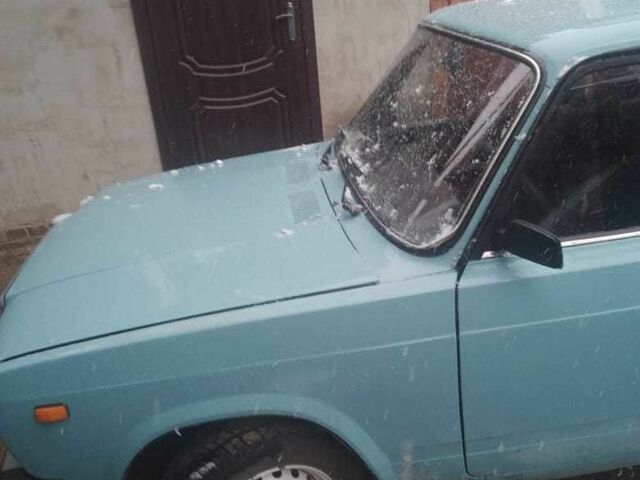 Синий ВАЗ 2107, объемом двигателя 1.5 л и пробегом 250 тыс. км за 850 $, фото 4 на Automoto.ua