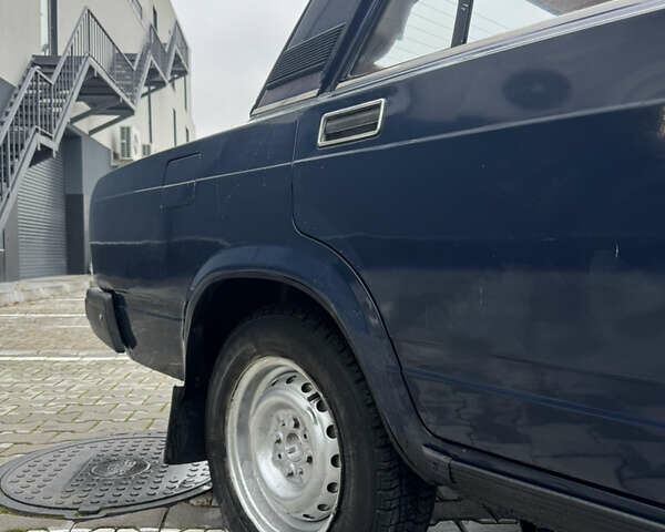 ВАЗ 2107 1988 в Хмельницком на Automoto.ua Синий ВАЗ 2107, объемом двигателя 1.5 л и пробегом 126 тыс. км за 1000 $, фото 9 на Automoto.ua